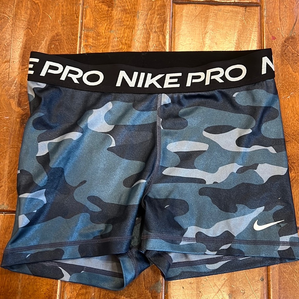 nike pros